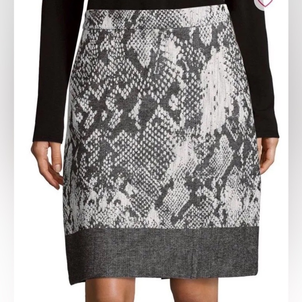 NWT Hugo Boss Vaneki Dark Gray Snake Print Midi Skirt Size 12.